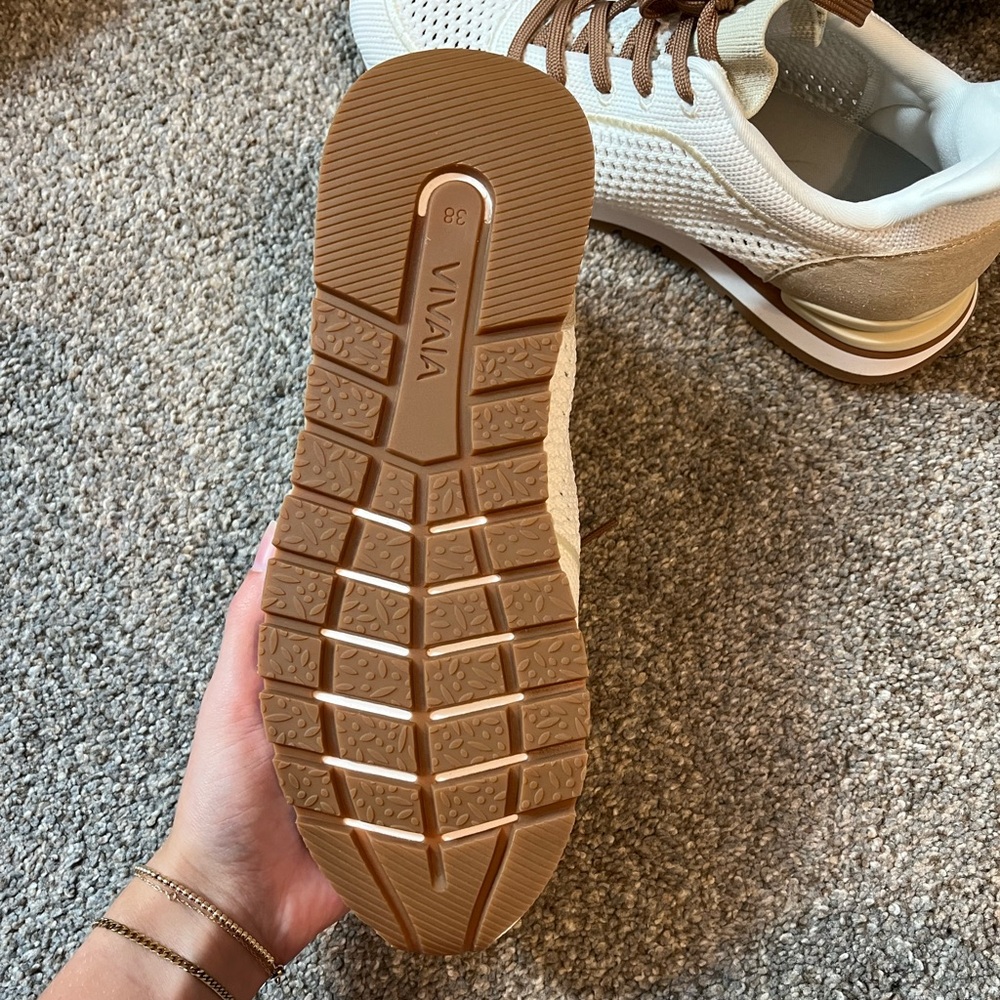 VIVAIA Slip On Mesh Sneaker - Picture 5 of 8